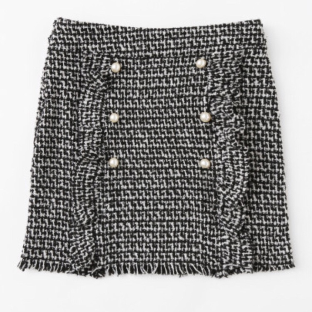 Black and white ruffle pearl mini tweed skirt